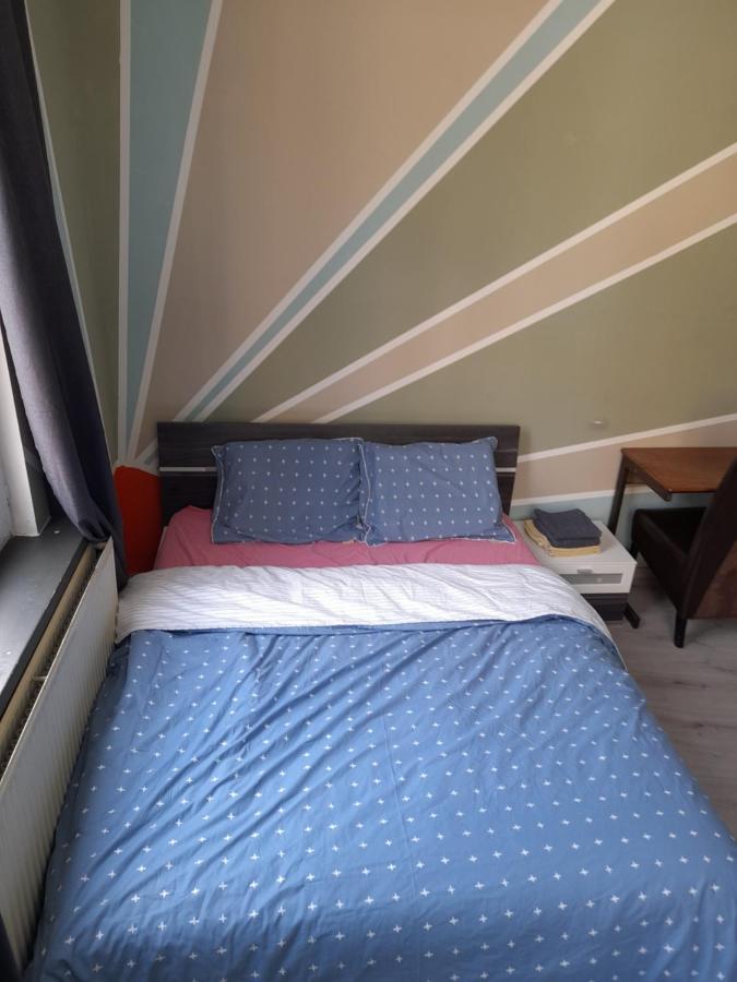 Large Room In House W Shared Kitchen & Bathroom W Free Parking Bluecard Anversa Esterno foto