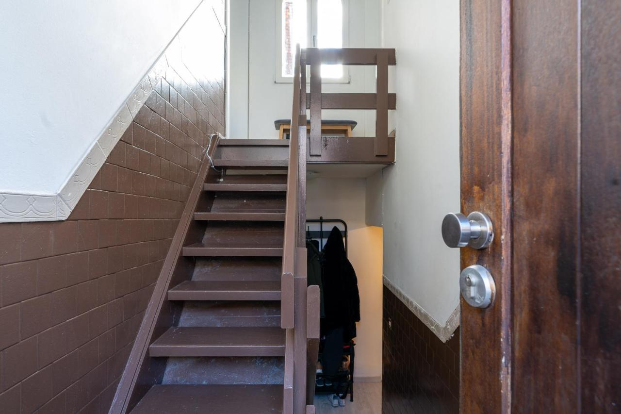 Large Room In House W Shared Kitchen & Bathroom W Free Parking Bluecard Anversa Esterno foto